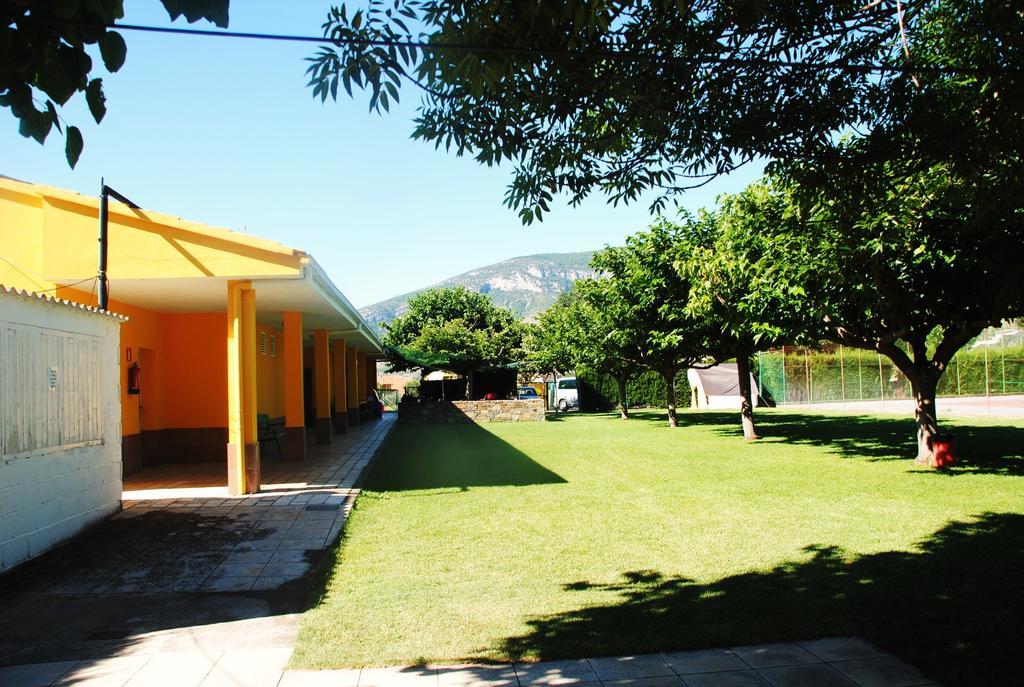 Camping Organya Hotel Екстериор снимка